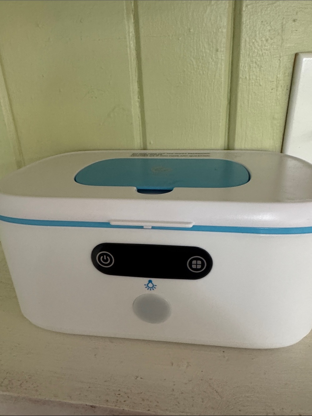 White and Light Blue Electronic Wipe Warmer